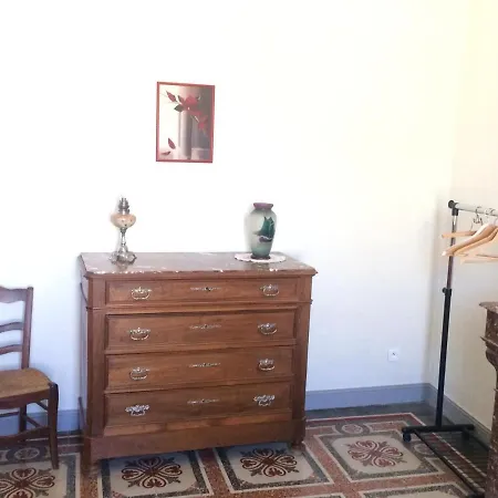 Chez Francoise Bed & Breakfast *